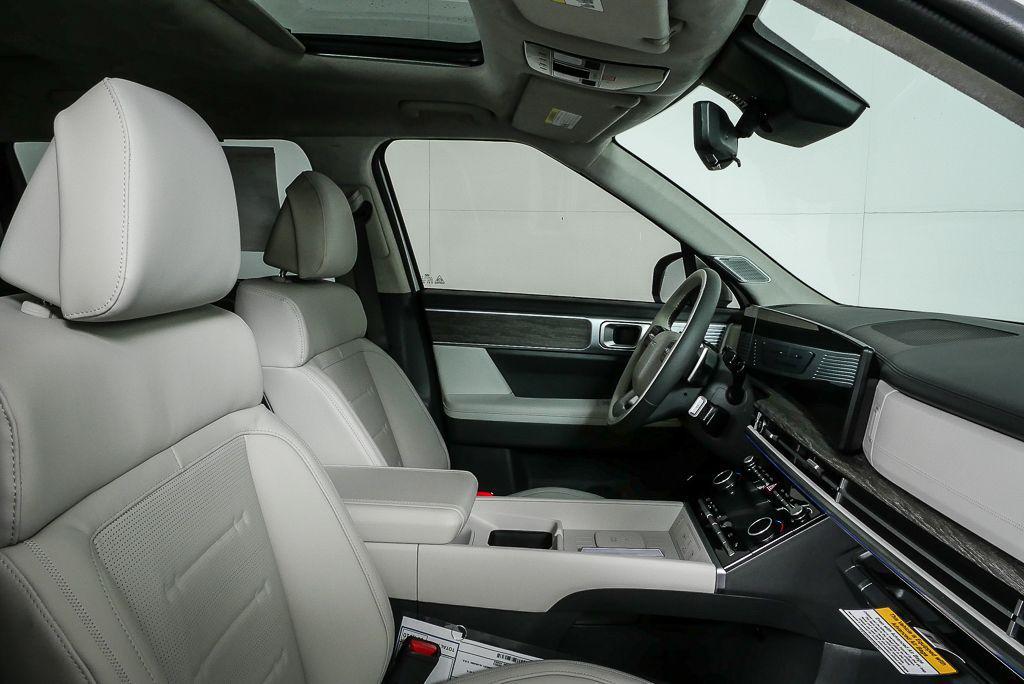 New 2026 Serenity White Hyundai Calligraphy image 112