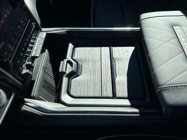 2026 Ram 1500 Limited Crew Cab 4x4 5'7" Box