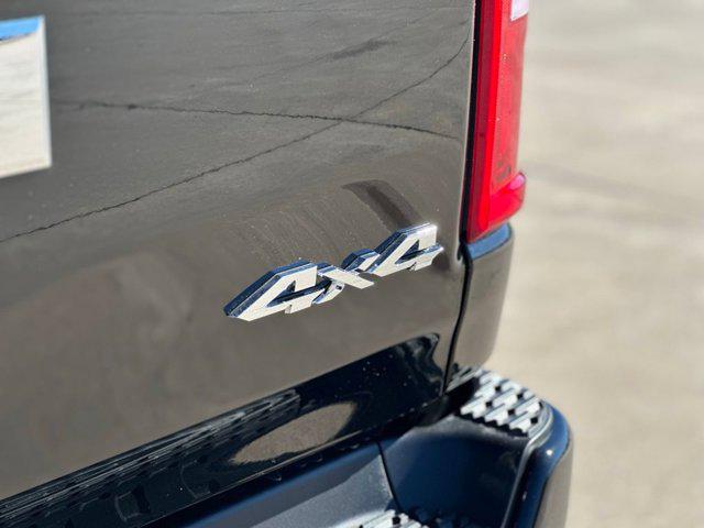 2026 Ram 1500 Limited Crew Cab 4x4 5'7" Box