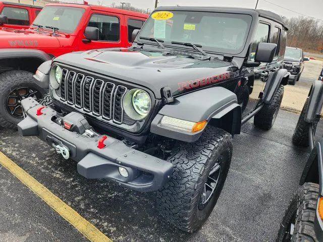 2025 Jeep Wrangler 4-Door Rubicon 4x4 for sale in Moline, IL