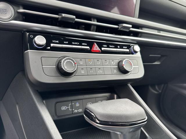 2025 Hyundai Santa Cruz SE