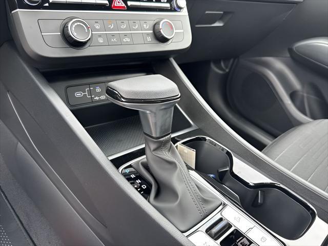 2025 Hyundai Santa Cruz SE