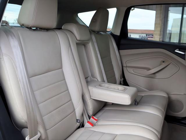 2025 Ford Escape Platinum