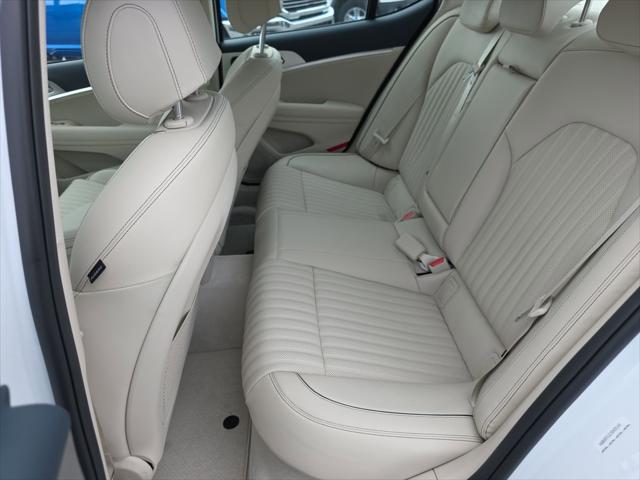 2026 Genesis G70 2.5T RWD Prestige