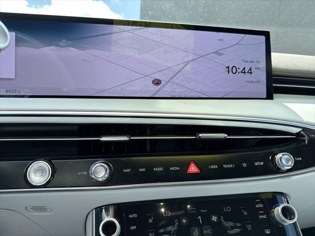 2026 Genesis GV70 2.5T Advanced
