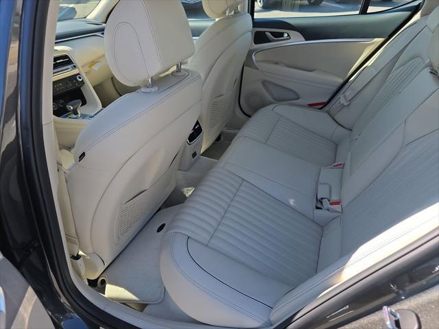 2026 Genesis G70 2.5T RWD Prestige