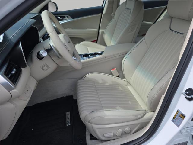 2026 Genesis G70 2.5T RWD Prestige