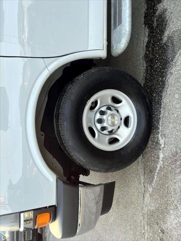 2024 Chevrolet Express Cargo Van RWD 2500 Regular Wheelbase WT