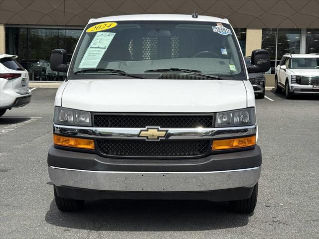 2024 Chevrolet Express Cargo Van RWD 2500 Regular Wheelbase WT
