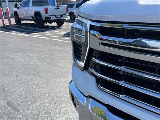2026 Chevrolet Silverado 3500HD Crew Cab, Standard Bed, LTZ, 4WD