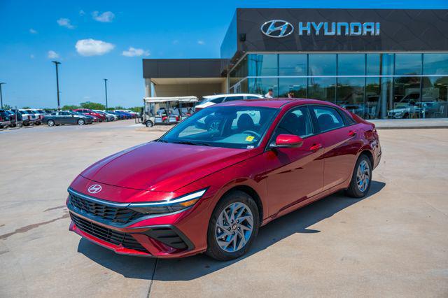 2026 Hyundai Elantra Hybrid Blue for sale in LAWTON, OK