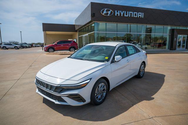 2026 Hyundai Elantra Hybrid Blue for sale in LAWTON, OK