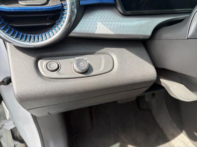 2024 Chevrolet Trax FWD LT