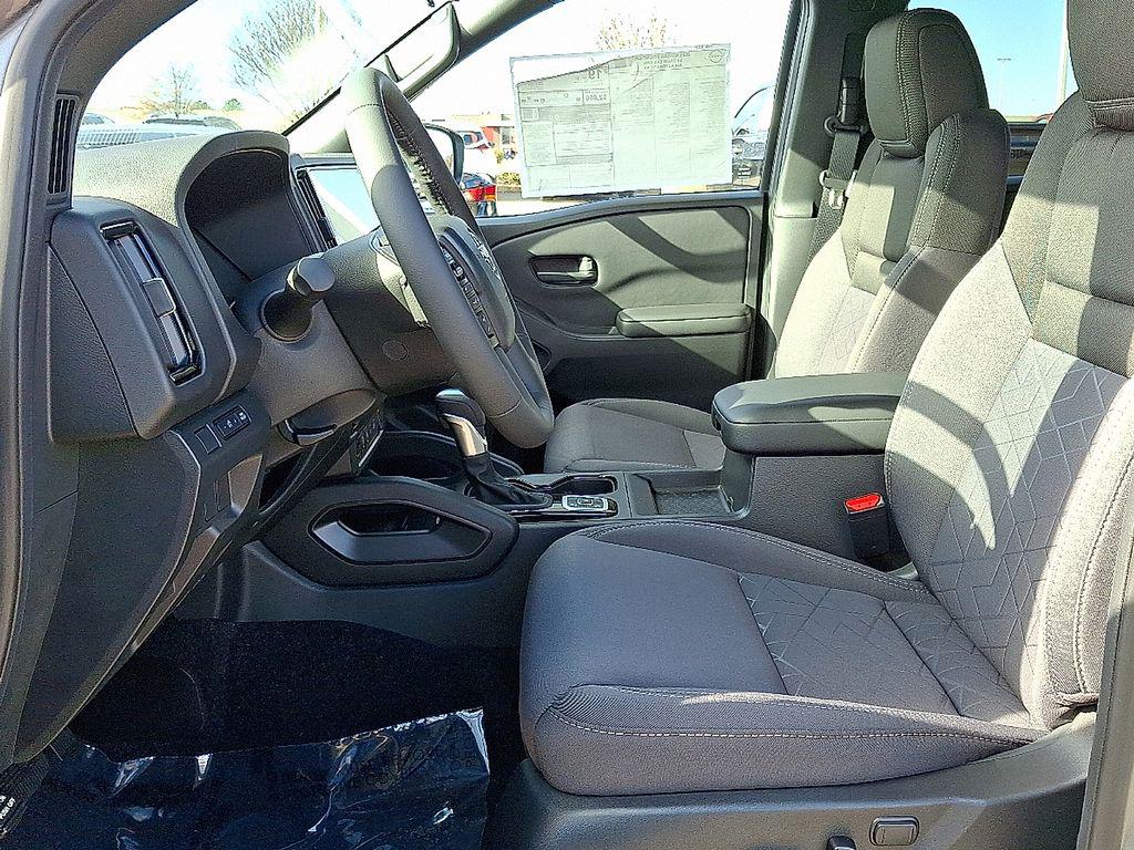 2026 Nissan Frontier SV - Photo 7