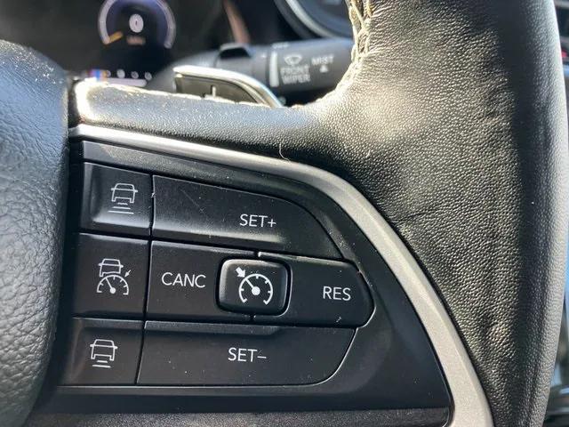 2022 Jeep Grand Cherokee Laredo 4x4