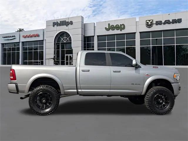2022 RAM 3500 Laramie Crew Cab 4x4 64 Box