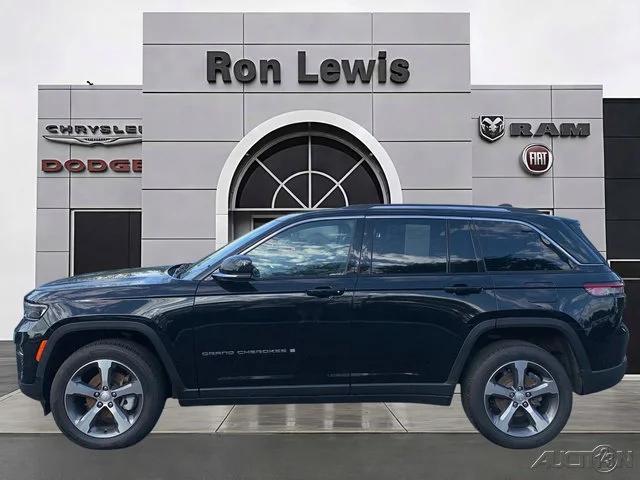 2023 Jeep Grand Cherokee Limited 4x4 2023 Jeep Grand Cherokee Limited 4x4
