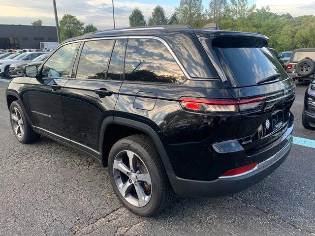 2023 Jeep Grand Cherokee Limited 4x4 2023 Jeep Grand Cherokee Limited 4x4