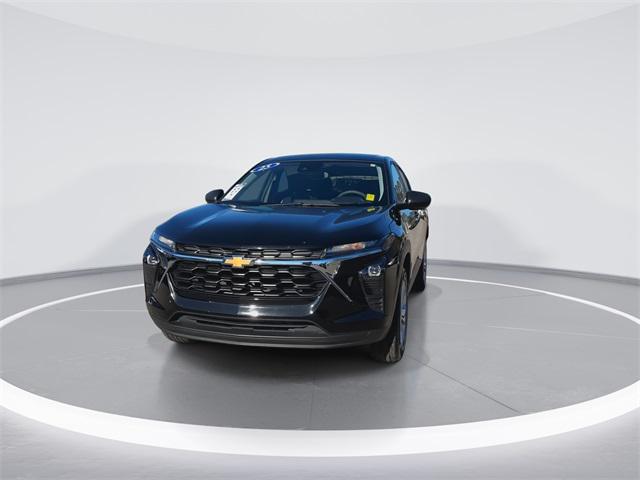 2025 Chevrolet Trax FWD LS