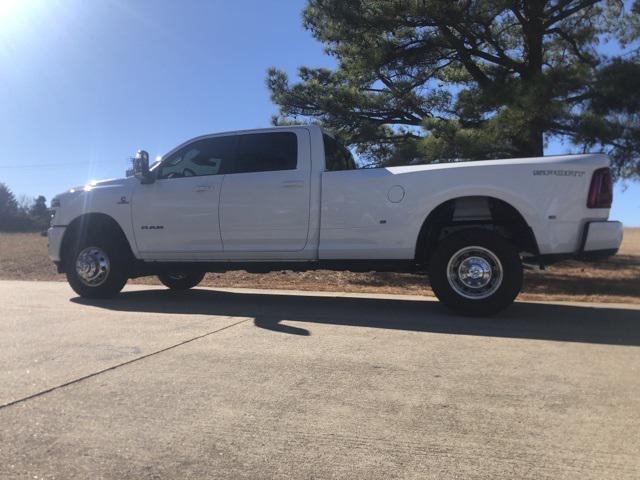 2026 RAM Ram 3500 RAM 3500 LARAMIE CREW CAB 4X4 8 BOX