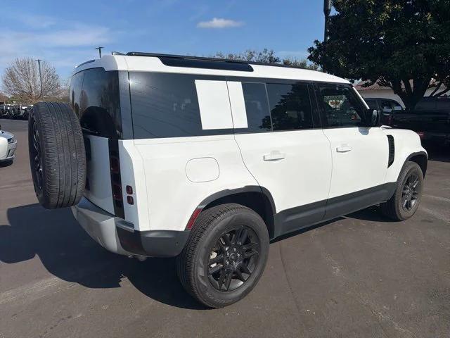 2025 Land Rover Defender 110 P300