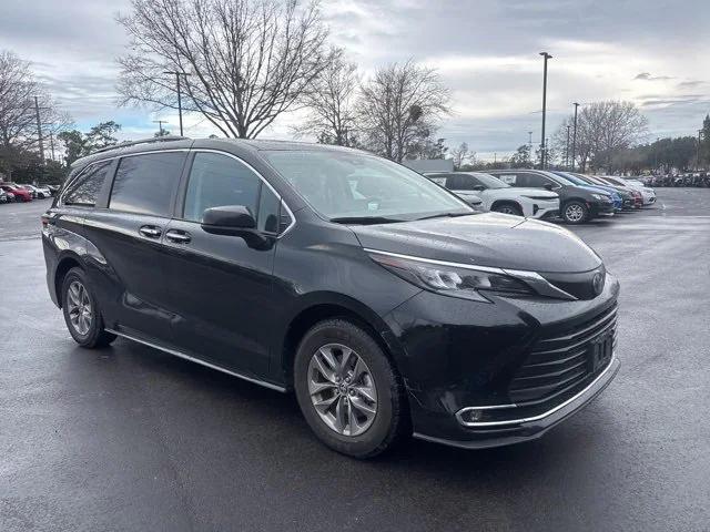 2024 Toyota Sienna XLE