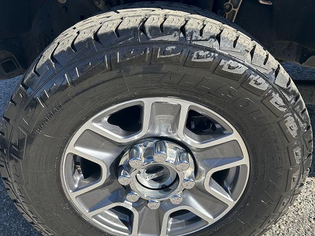 2023 Ford F-350 LARIAT