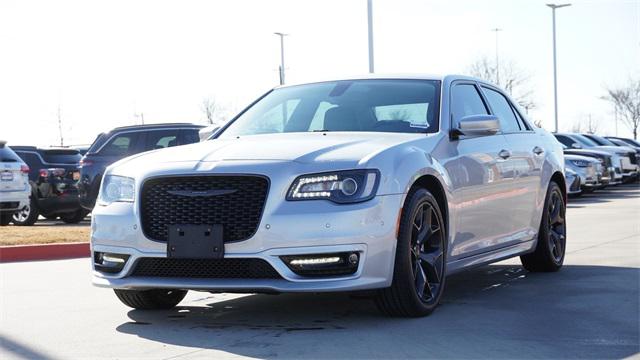 2022 Chrysler 300 Touring L