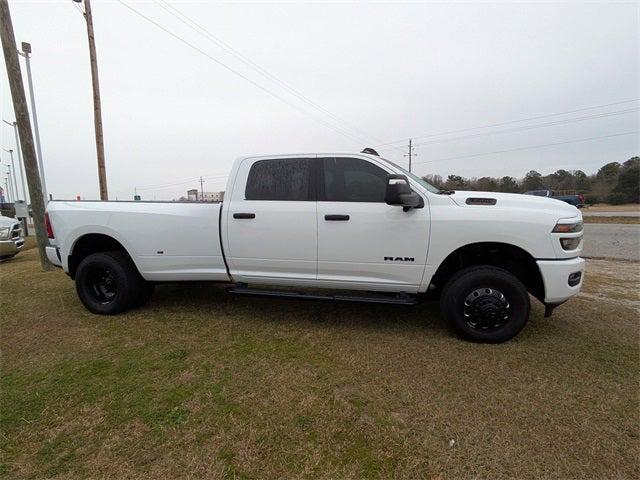 2026 RAM 3500 Big Horn Crew Cab 4x4 8 Box