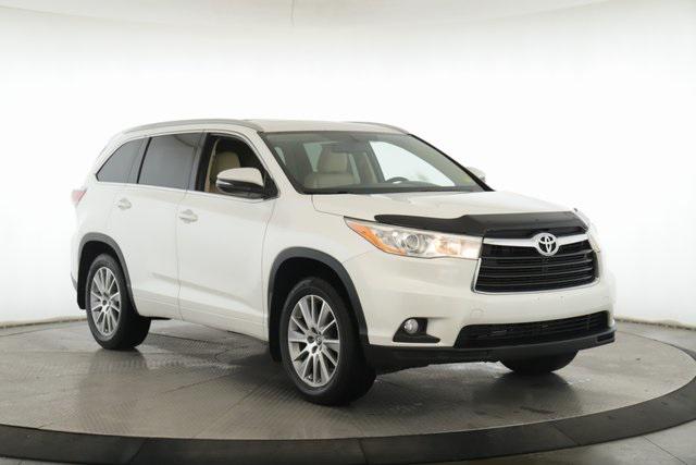2016 Toyota Highlander XLE V6
