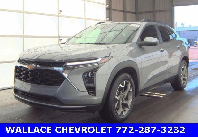 2025 Chevrolet Trax FWD LT