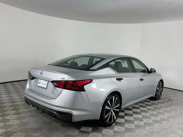 2021 Nissan Altima SR FWD