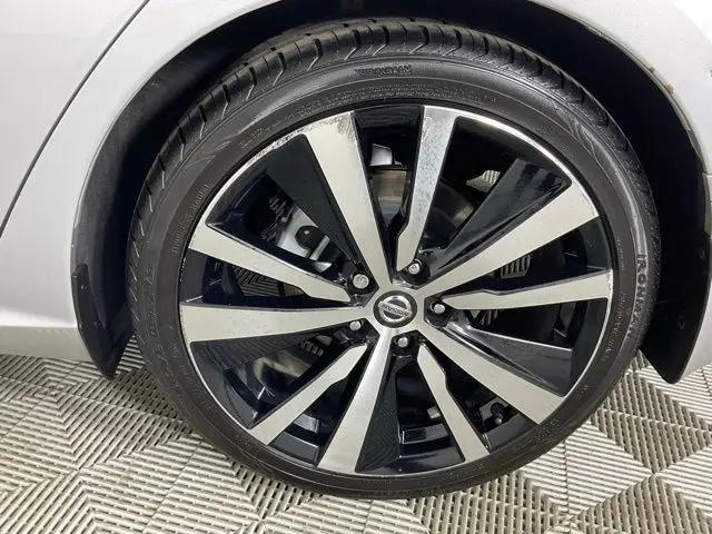 2021 Nissan Altima SR FWD