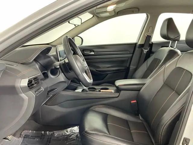 2021 Nissan Altima SR FWD