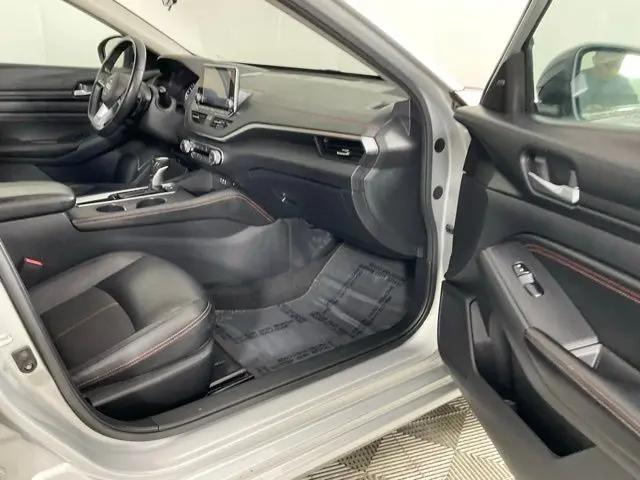 2021 Nissan Altima SR FWD