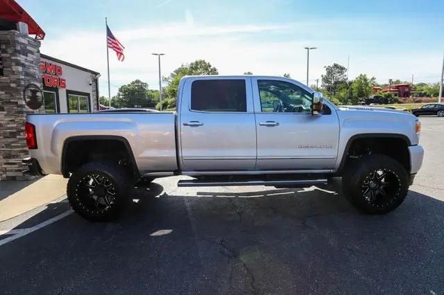 2019 GMC Sierra 2500HD Denali