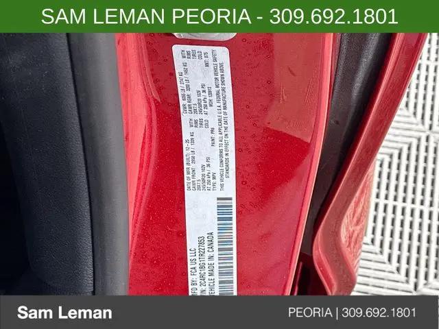 2026 Chrysler Pacifica Select