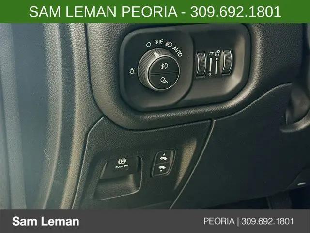 2026 Ram 1500 Big Horn Crew Cab 4x4 57 Box