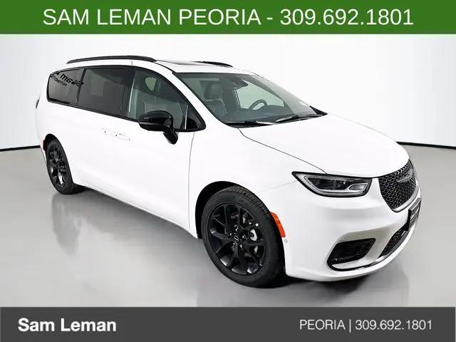 2026 Chrysler Pacifica Limited for sale in Peoria, IL
