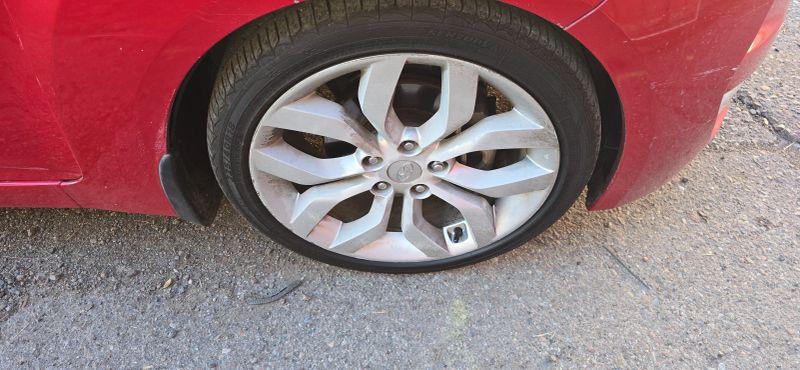 2013 Hyundai Veloster Base w/Black
