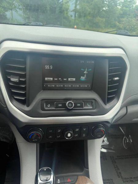 2017 GMC Acadia SLE-1