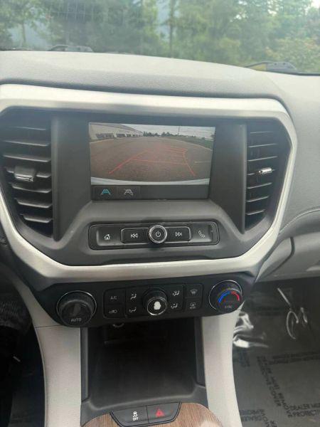 2017 GMC Acadia SLE-1