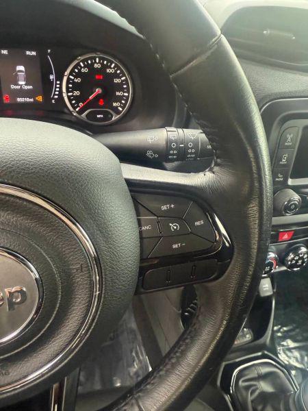 2017 Jeep Renegade Altitude FWD