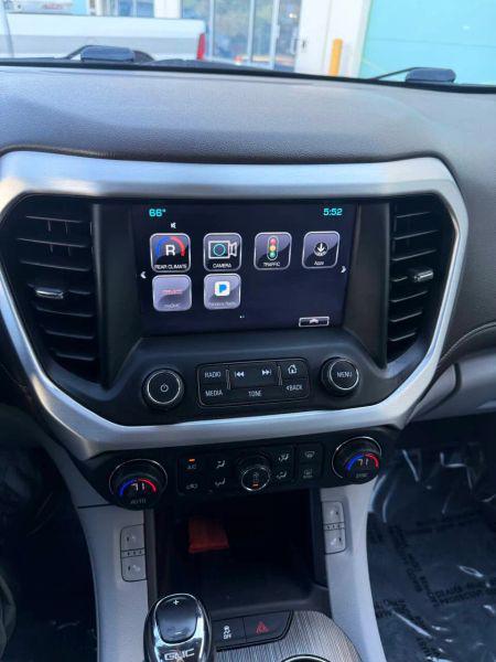 2019 GMC Acadia SLT-1