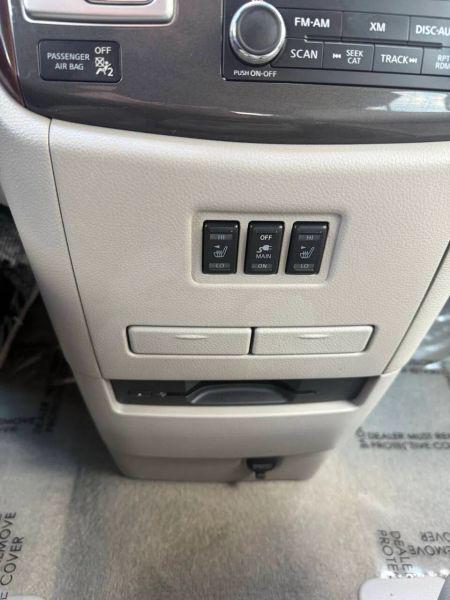 2015 Nissan Quest SV