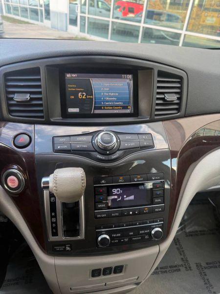 2015 Nissan Quest SV