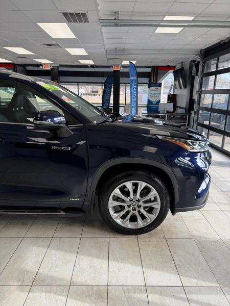 2021 Toyota Highlander Hybrid Limited