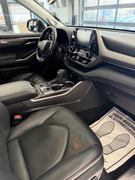 2021 Toyota Highlander Hybrid Limited