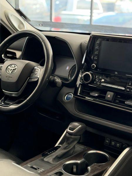 2021 Toyota Highlander Hybrid Limited