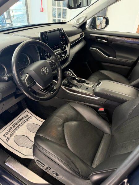 2021 Toyota Highlander Hybrid Limited